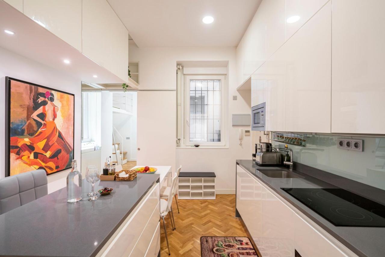 For You Rentals Apartment Temporal In The Center Of Madrid Esl5 Buitenkant foto